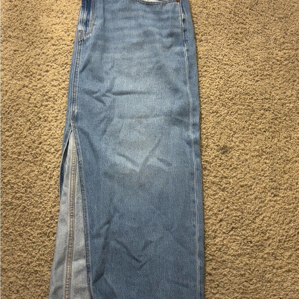 Classic Blue Denim Slit Skirt.